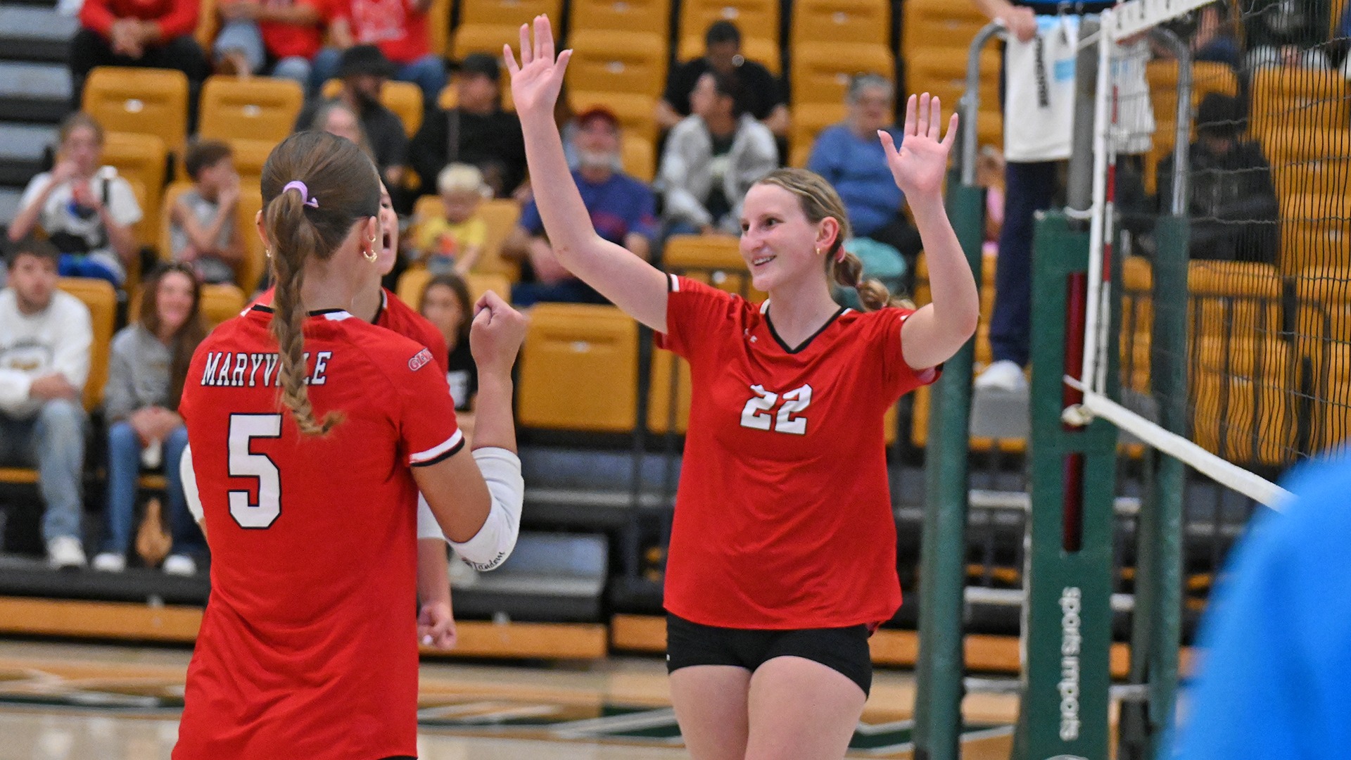 Joanna Gillen celebrate at Missouri S&T 2026