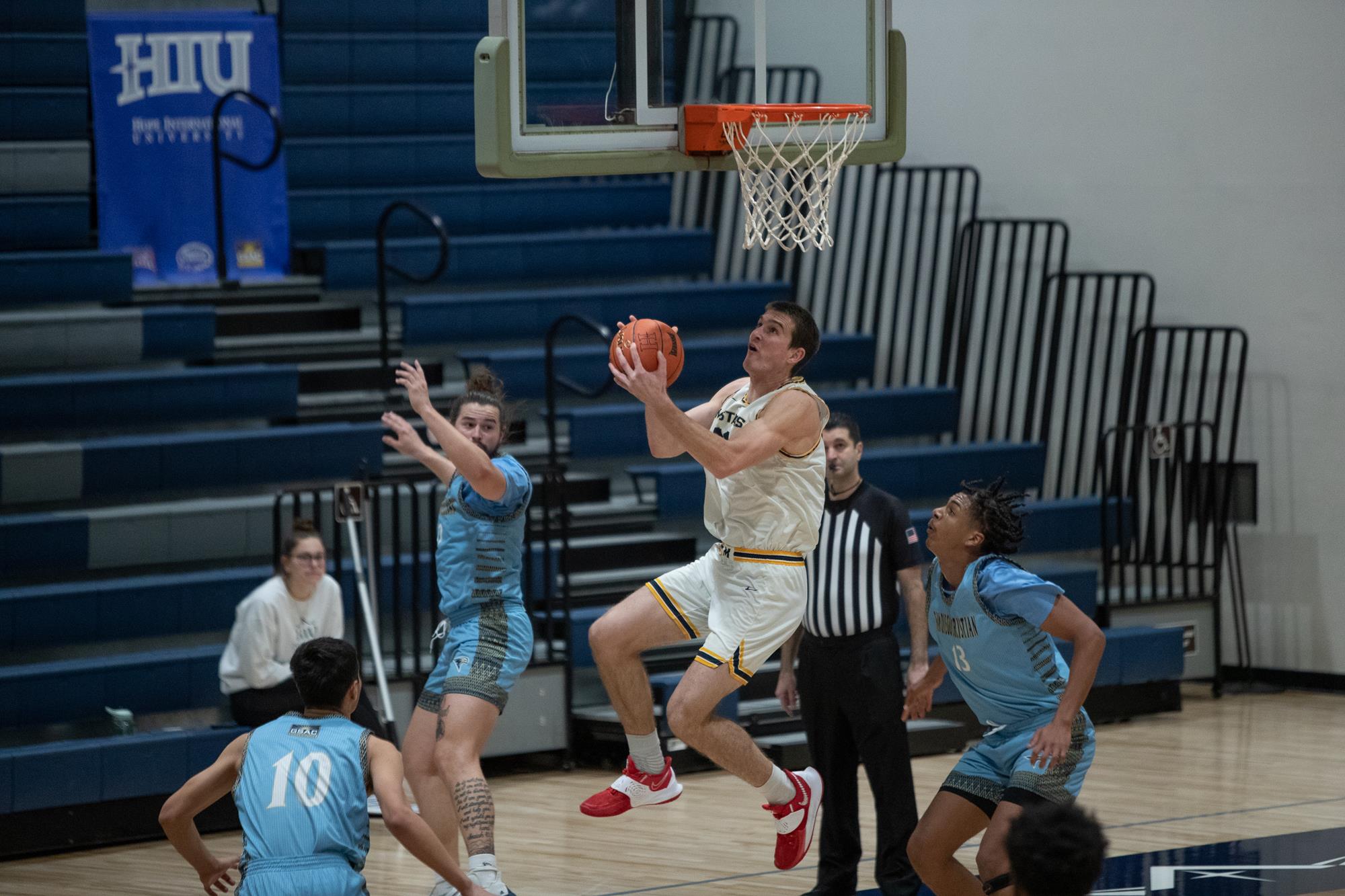 Gavin DeJong Men's Basketball The Master's University Athletics