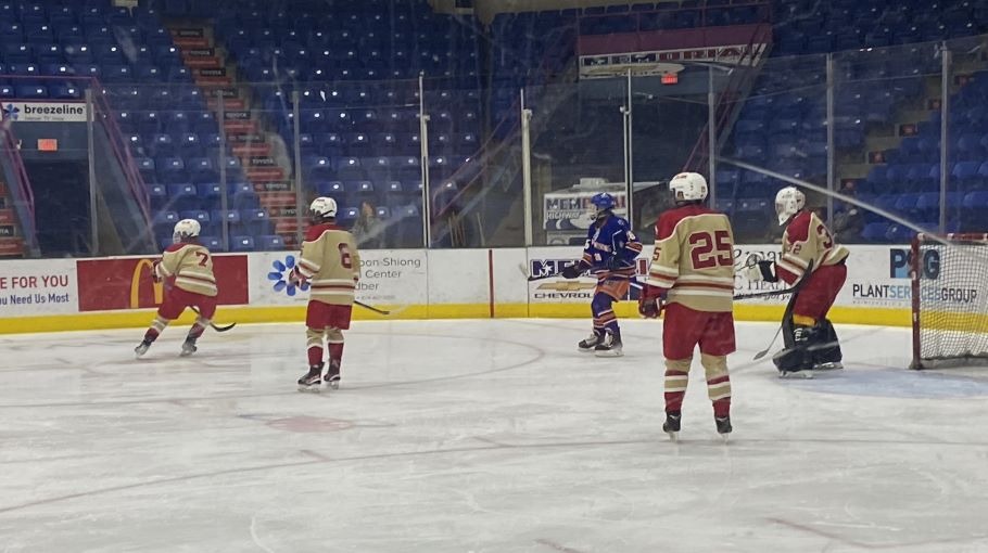 Varsity Hockey McCort 5, Armstrong 3 McCort Catholic