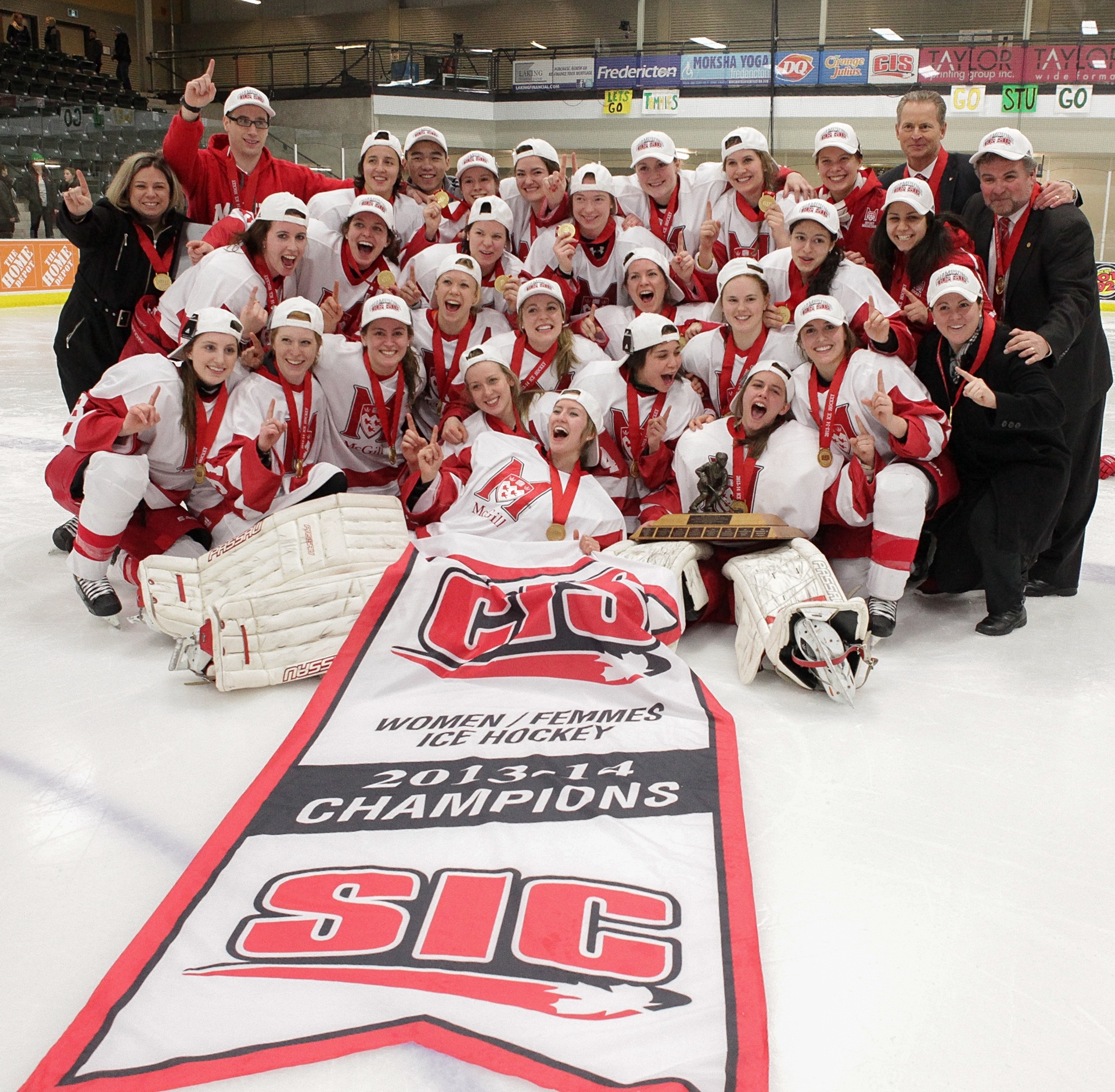 McGill's hockey Martlets celebrate their fourth national title