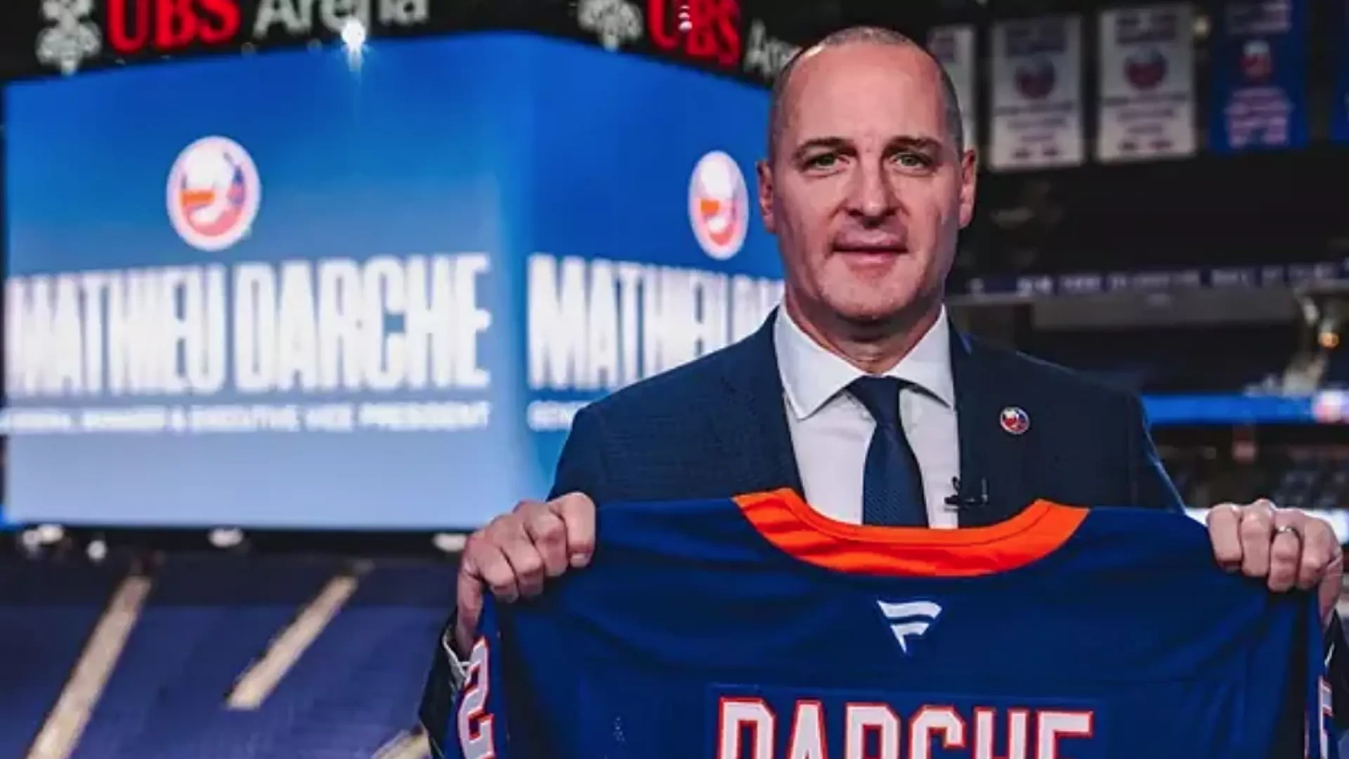 New York Islanders general manager Mathieu Darche (B.Com'00)