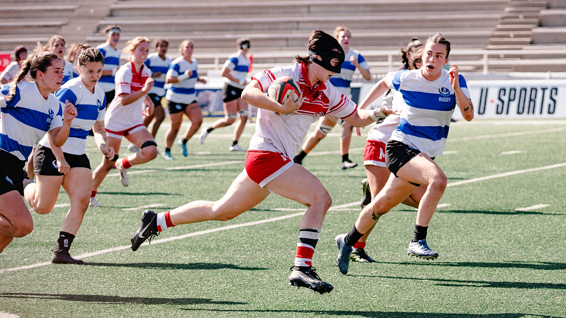 Lily-Rose Giroux en route to scoring a try