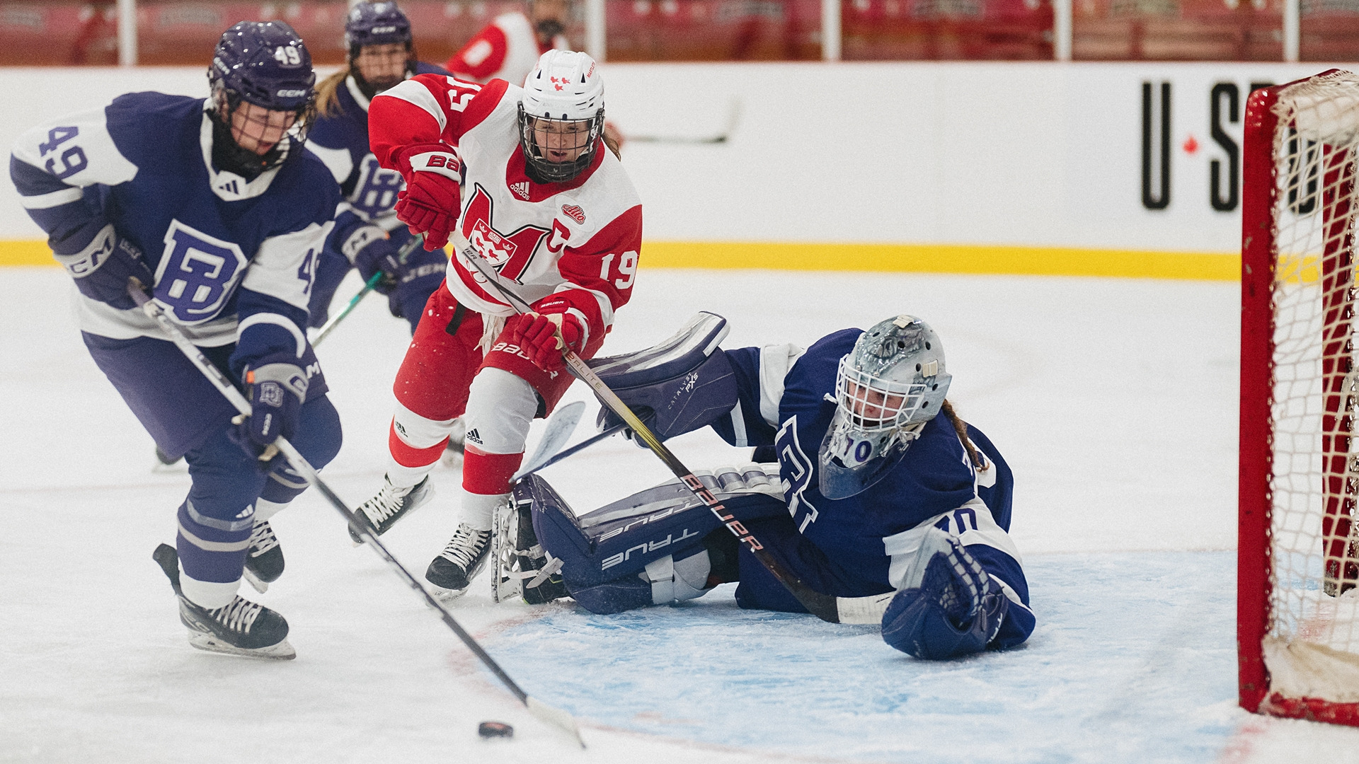 McGill team captain Anika Cormier (19)