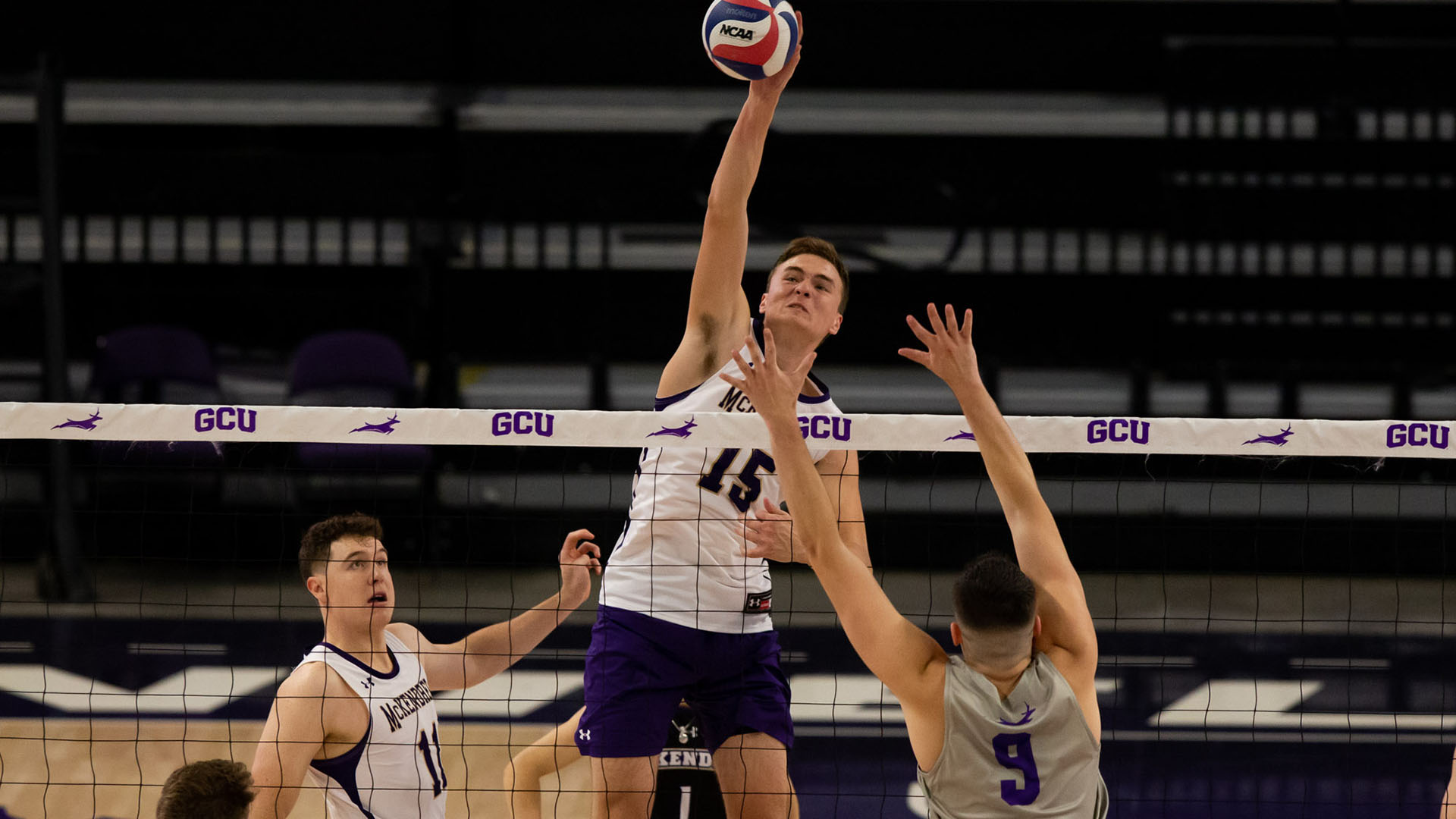 No. 14 Men's Volleyball Falls in Four Sets to NinthRanked Grand Canyon