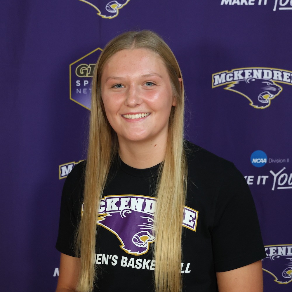 2324_wbb_headshots_eimer