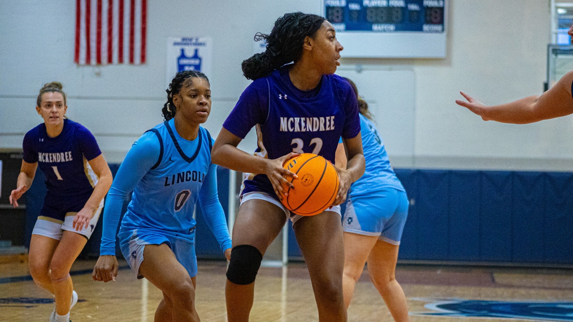 TaylorAtLincolnWBB2526