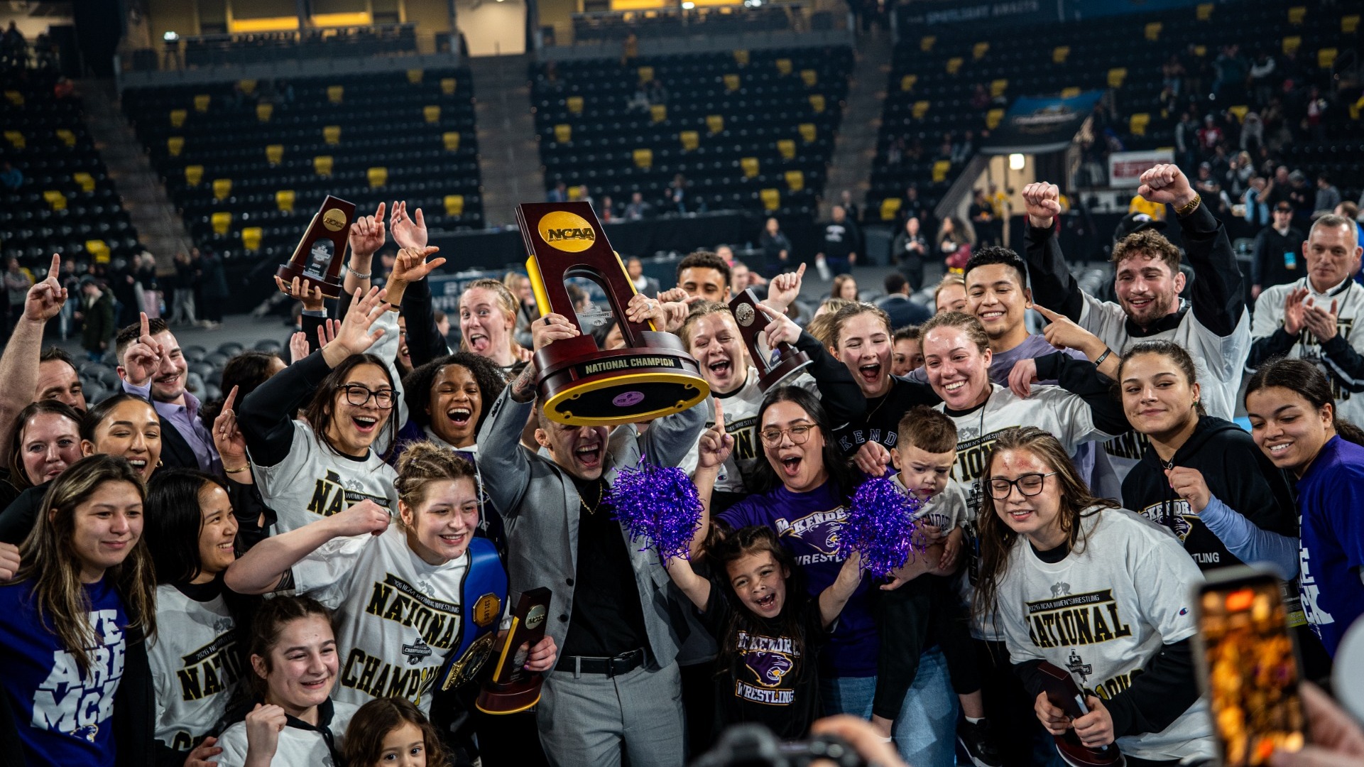 Women’s Wrestling Ranked No.1 in NWCA Preseason Poll; Three Bearcats Top Individual National Rankings  