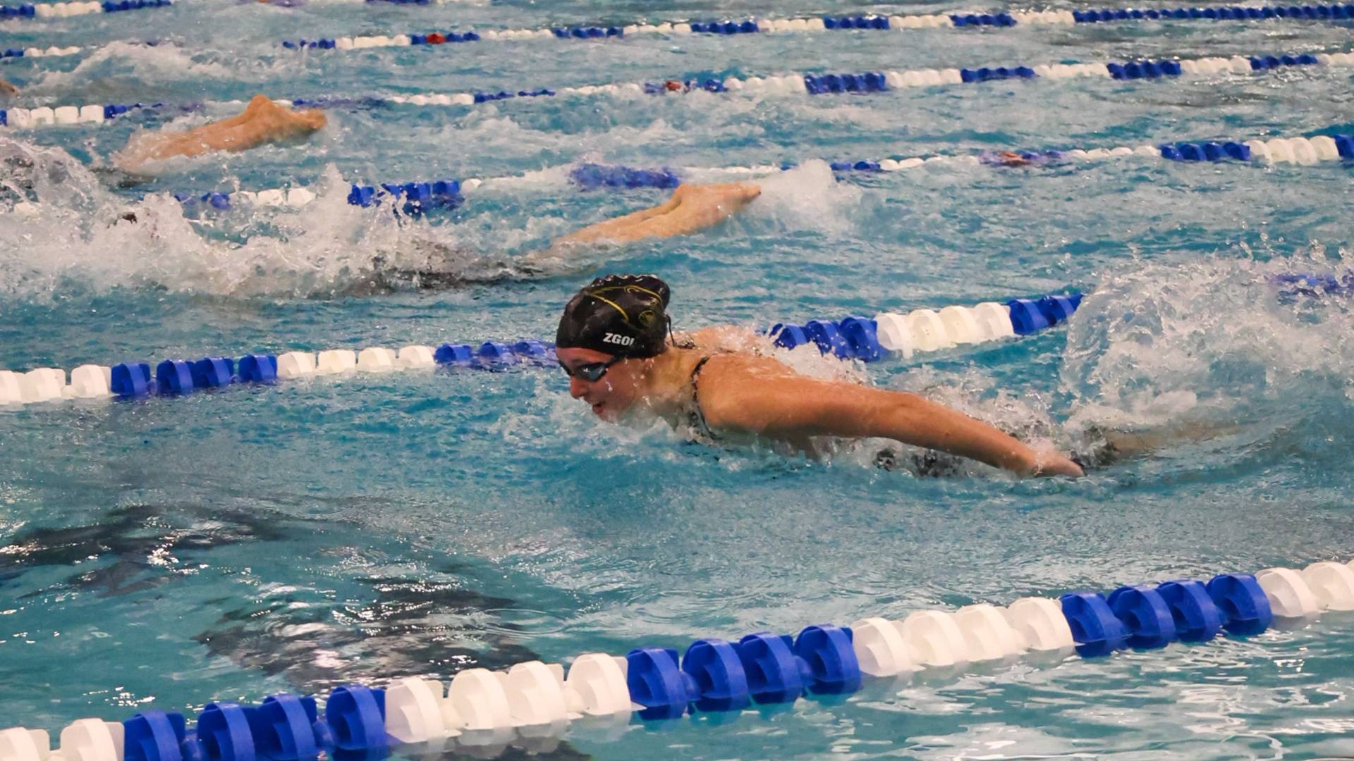 Bearcats Finish Just Shy of Podium on Day 2 