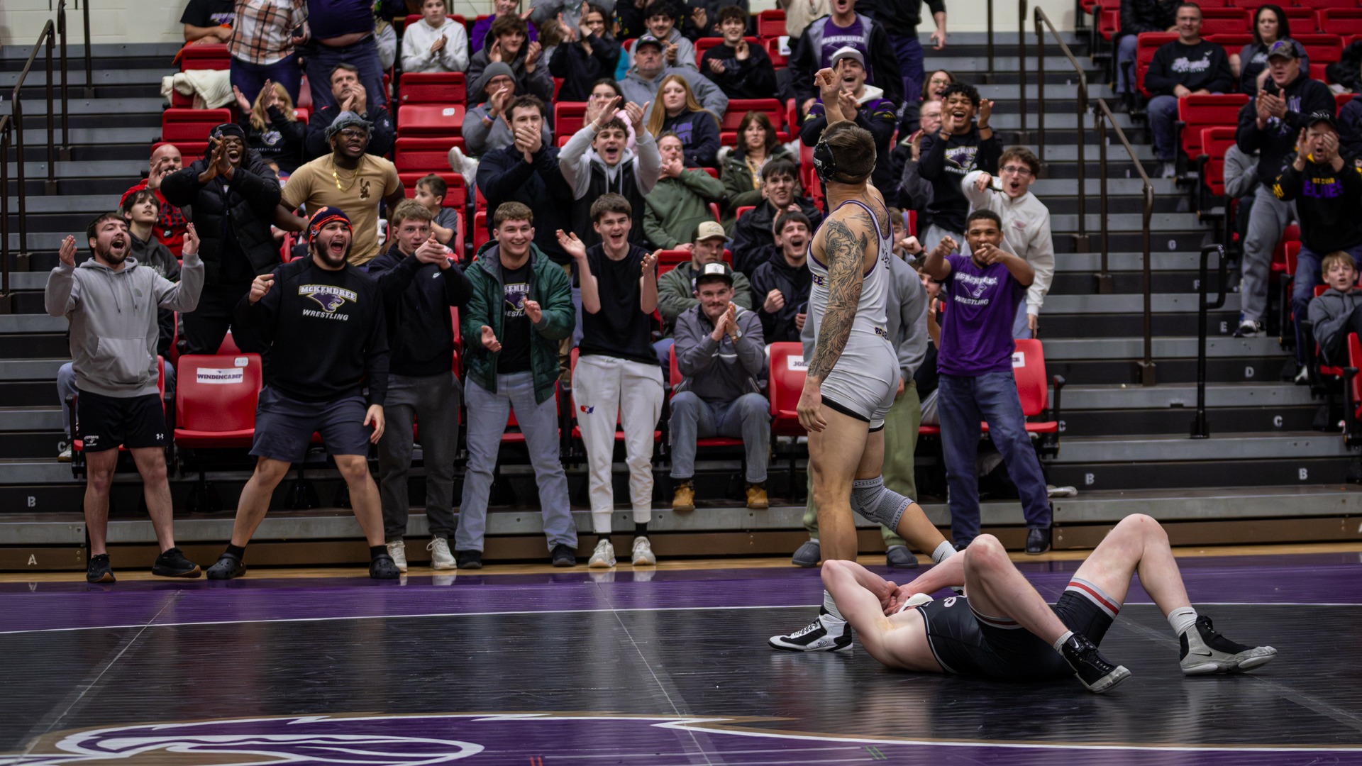 02052026_MWrestling_vs UIndy_Kvien