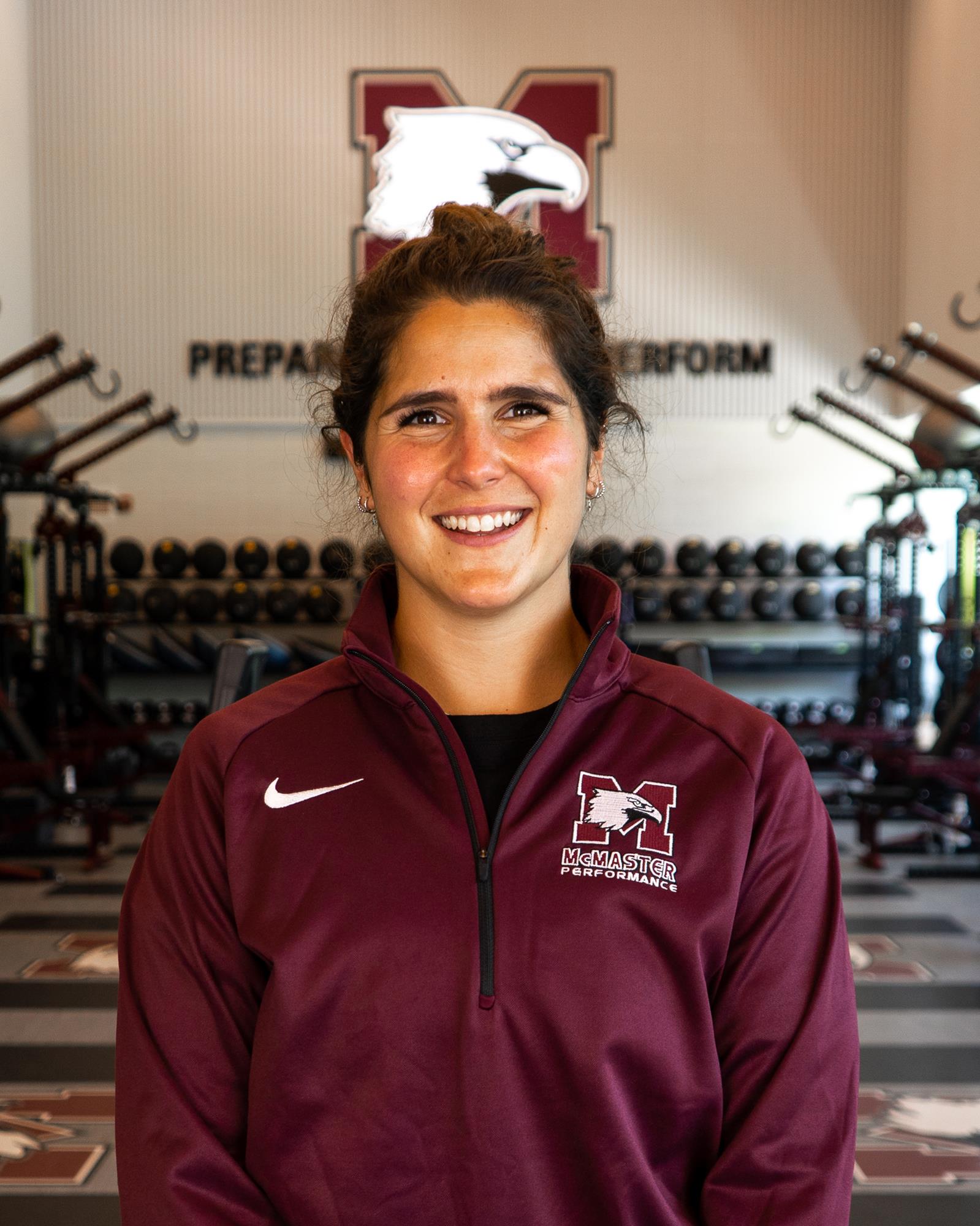 Portrait photo of Alena Luciani