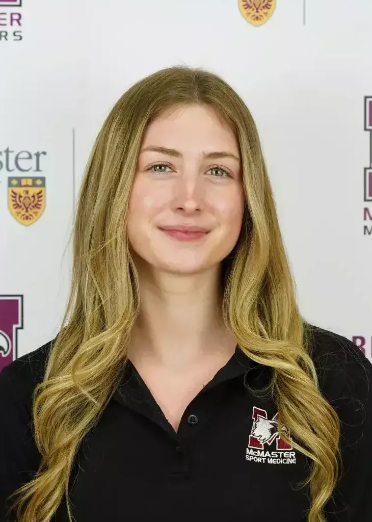 Portrait Photo of Amber McCunn 