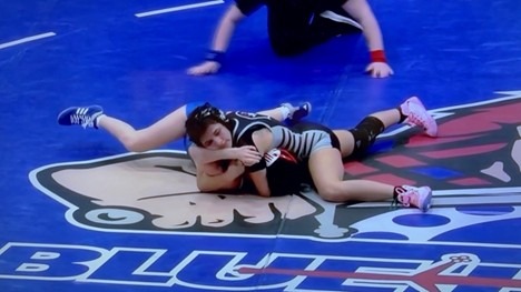 women's wrestling 1-22