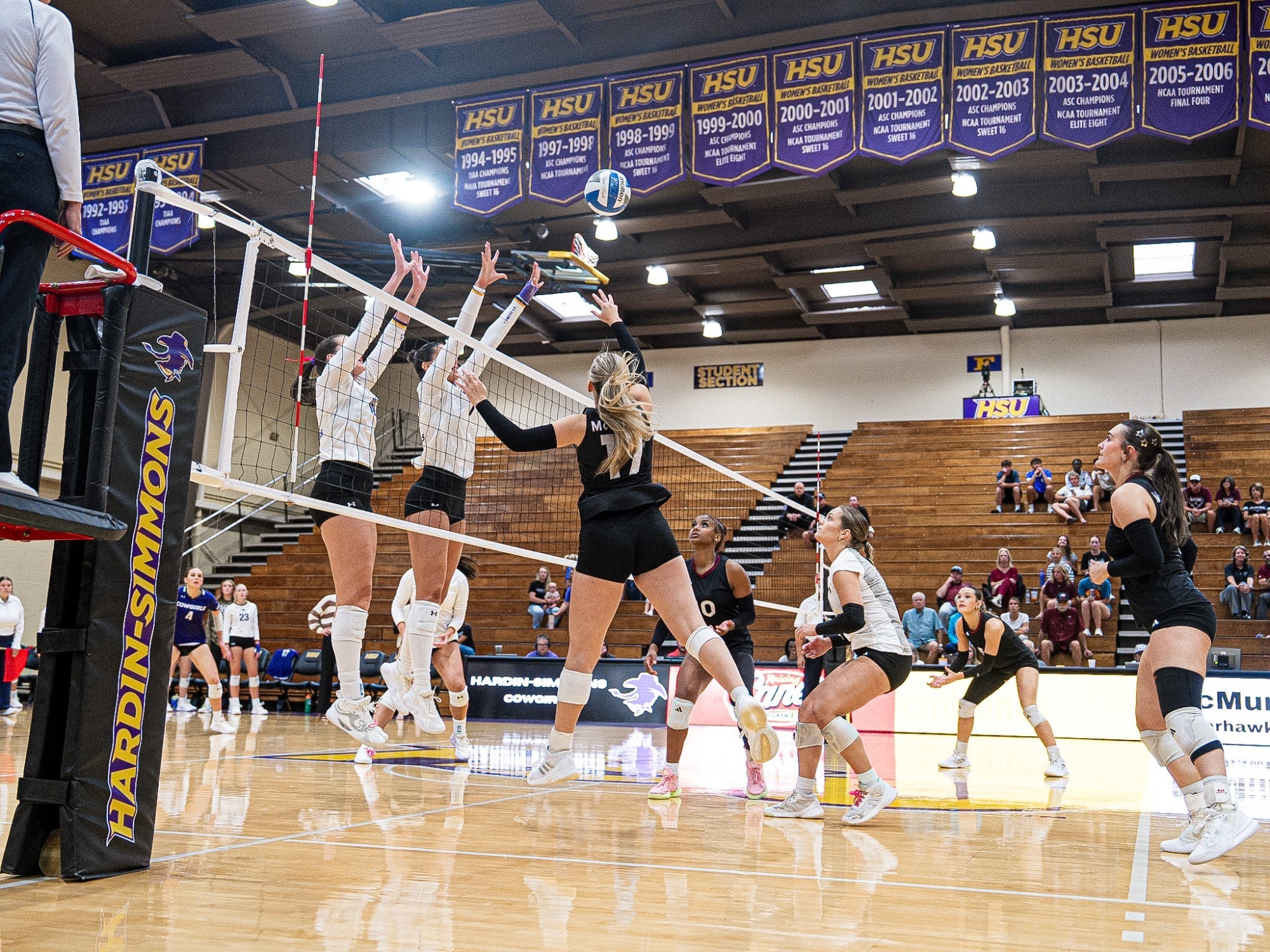 0925 VB @ HSU