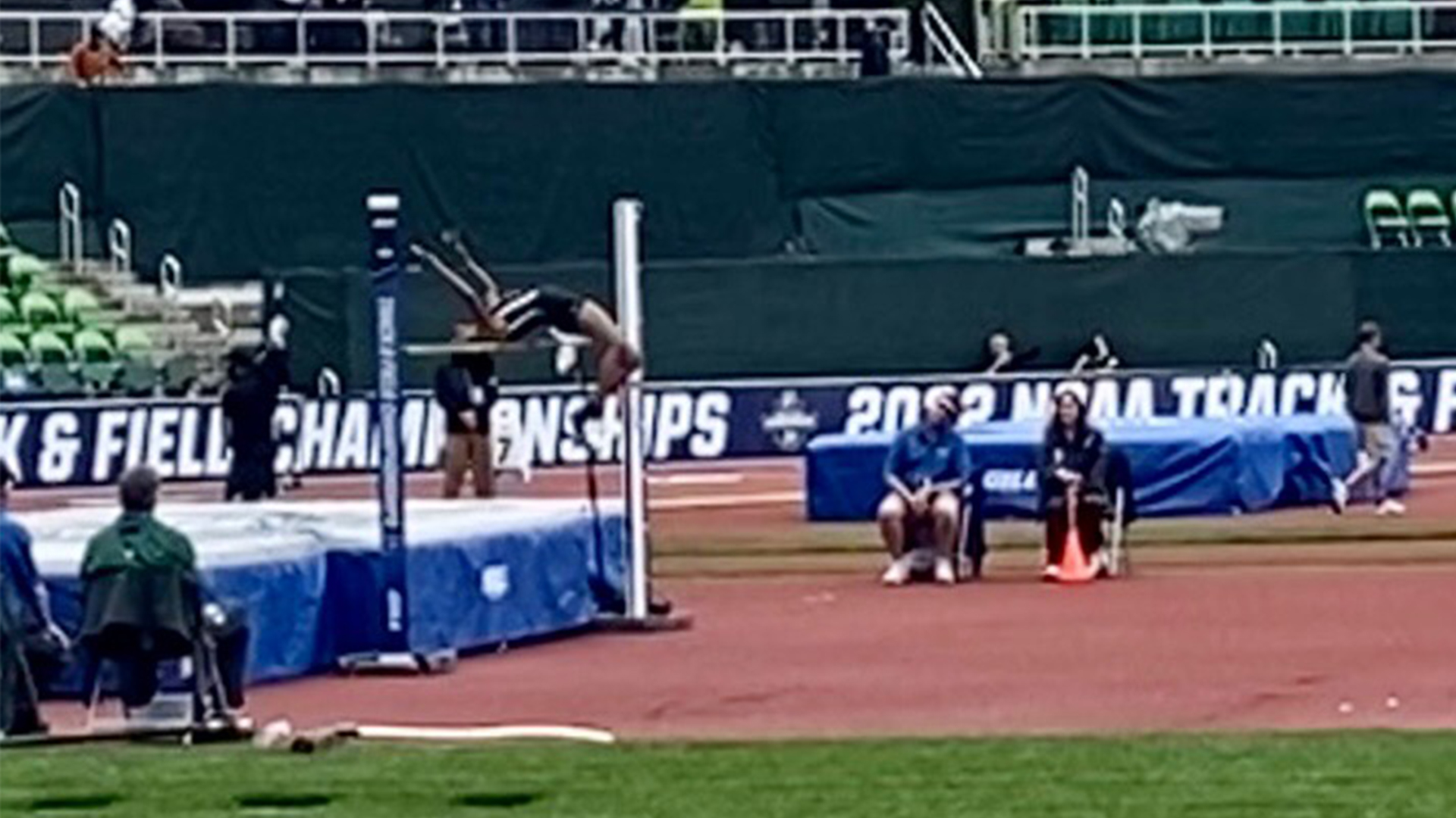 Sakari Famous at NCAA's