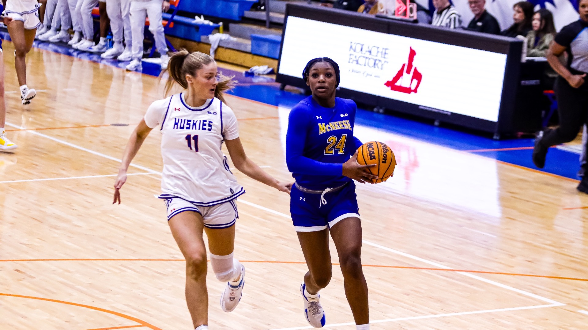 Dakota Howard Driving to the Basket 