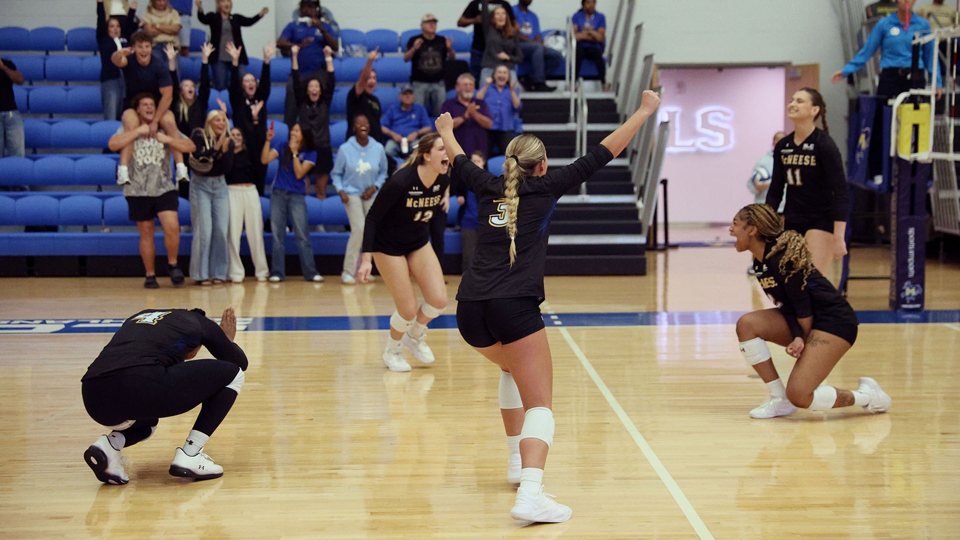 VB Winning Point vs. Southeastern