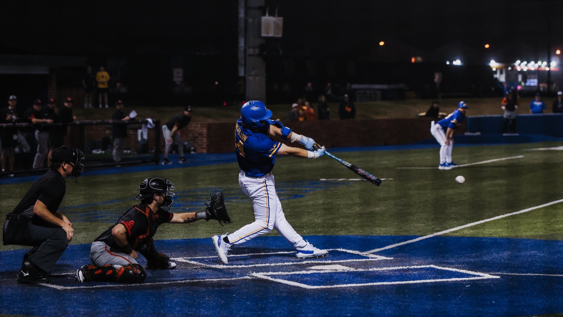 Hayden Stringfellow walk off