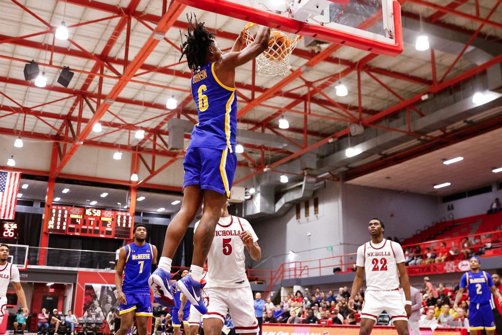 Larry Johnson dunk at Nicholls