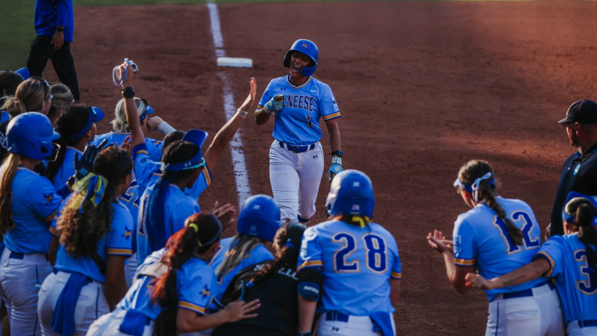 Jada Munoz Solo HR vs. UConn