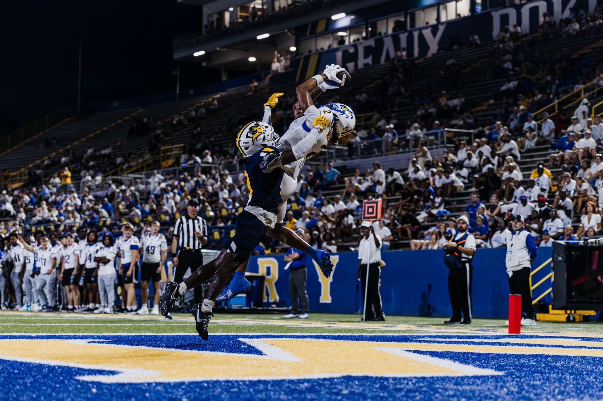 Edwards TD catch vs. TXWES