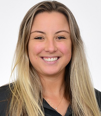 Zoe Hollowell