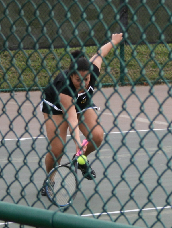 Ashley Diving Tennis Photo 2011