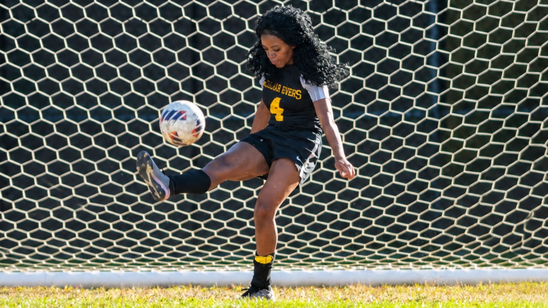 Damali Browne Kicking