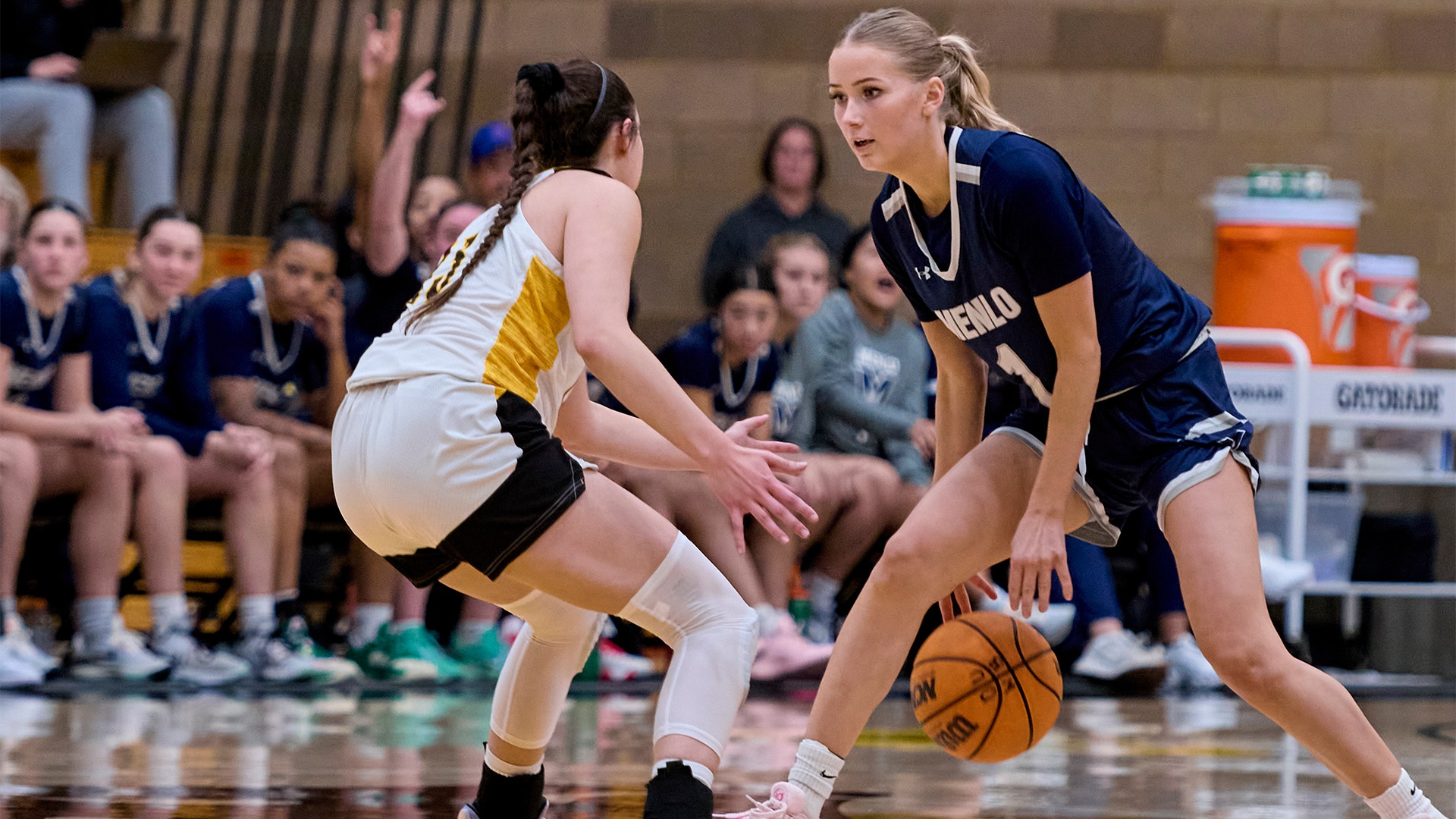 Oaks Defeat Western Montana at the Buzzer 7269 at the Cactus Classic