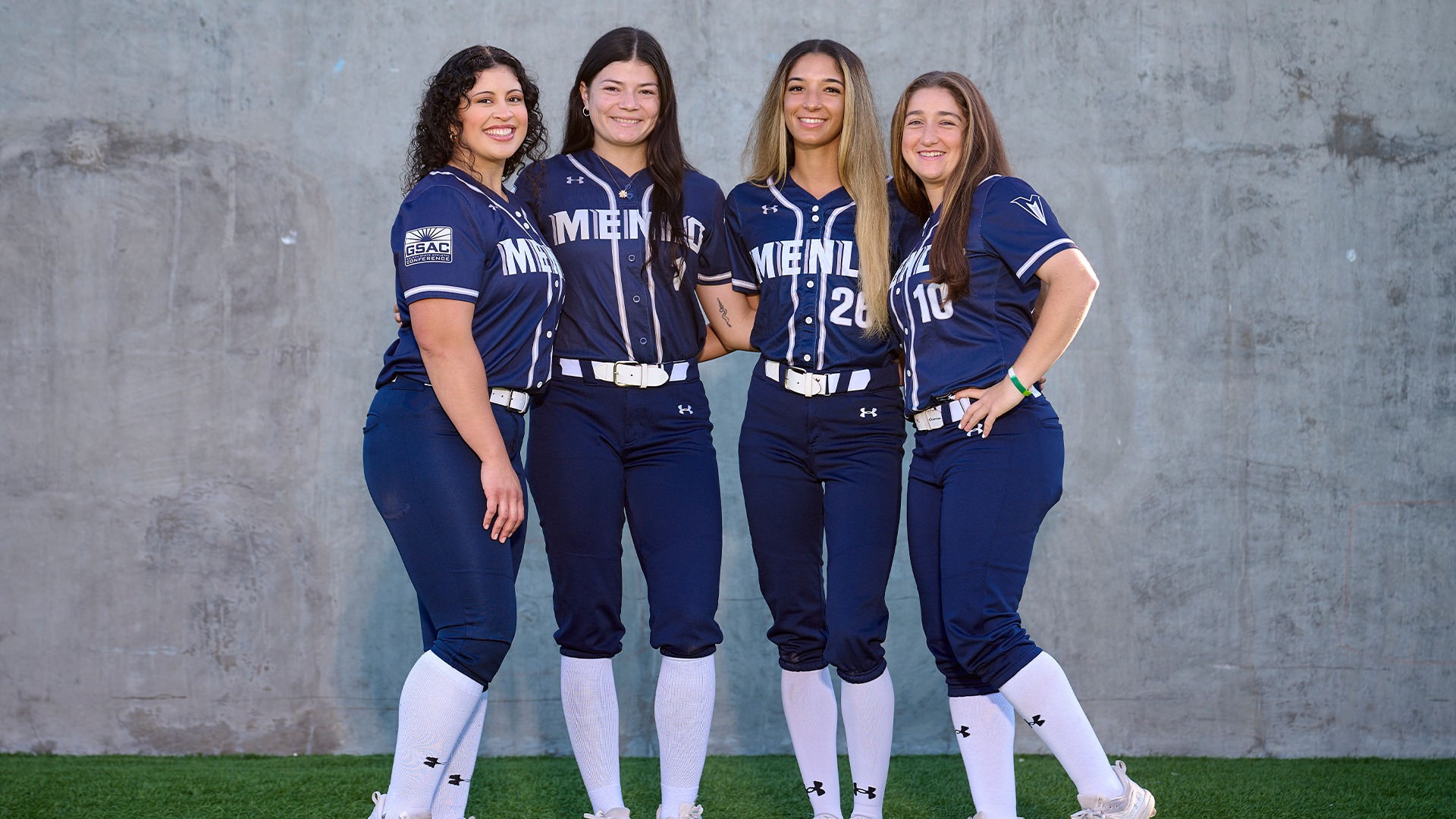 Vivian Valencia 2024 Softball Menlo College