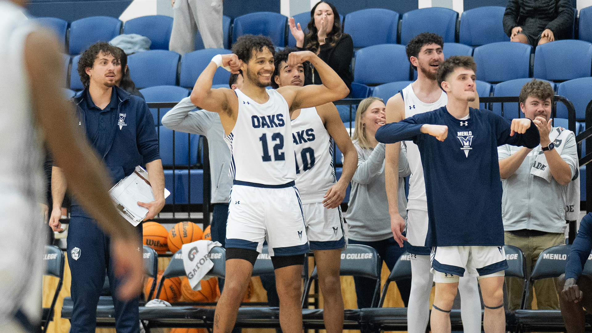 Men's Basketball Team