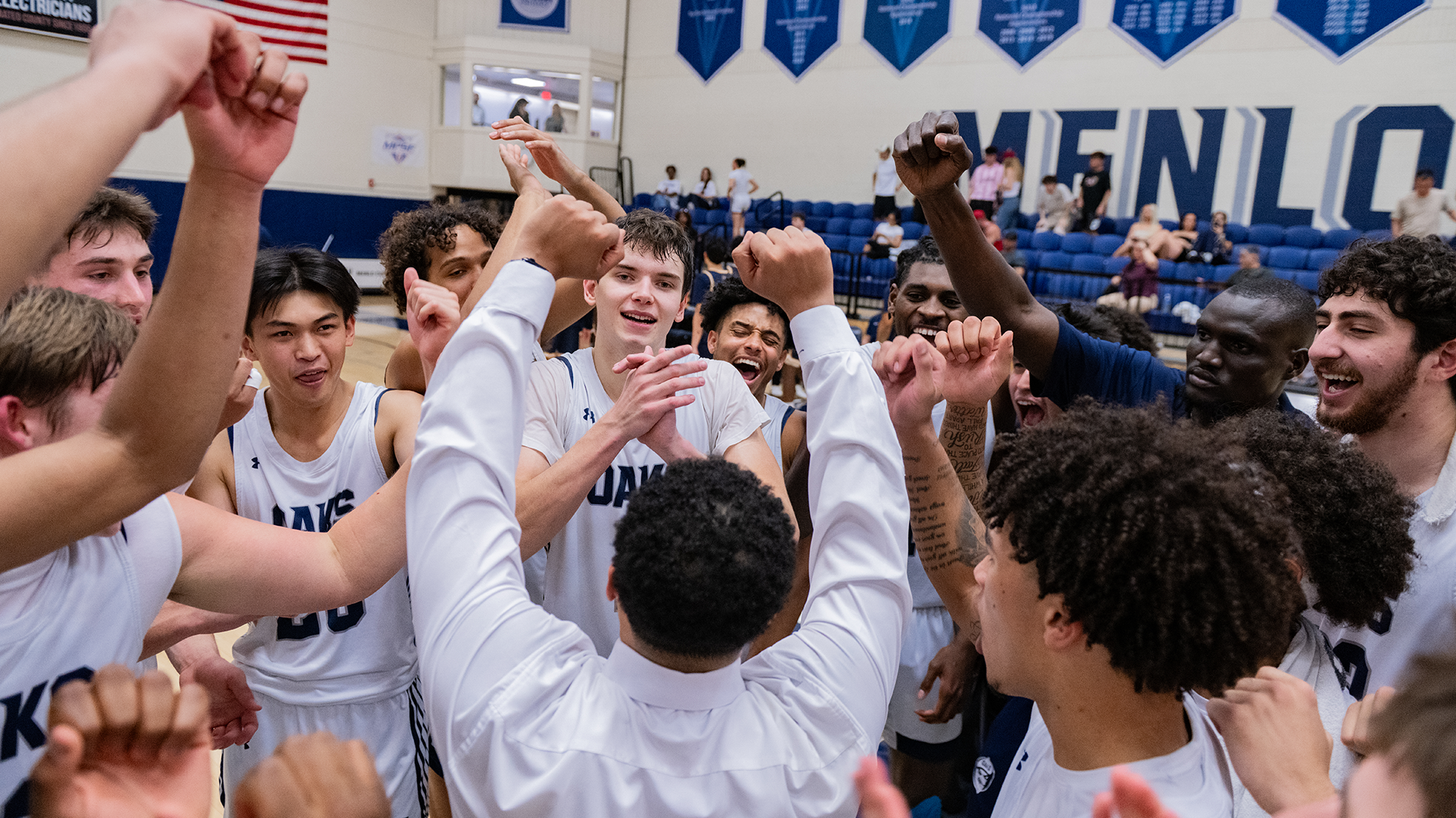 Men's Basketball Team