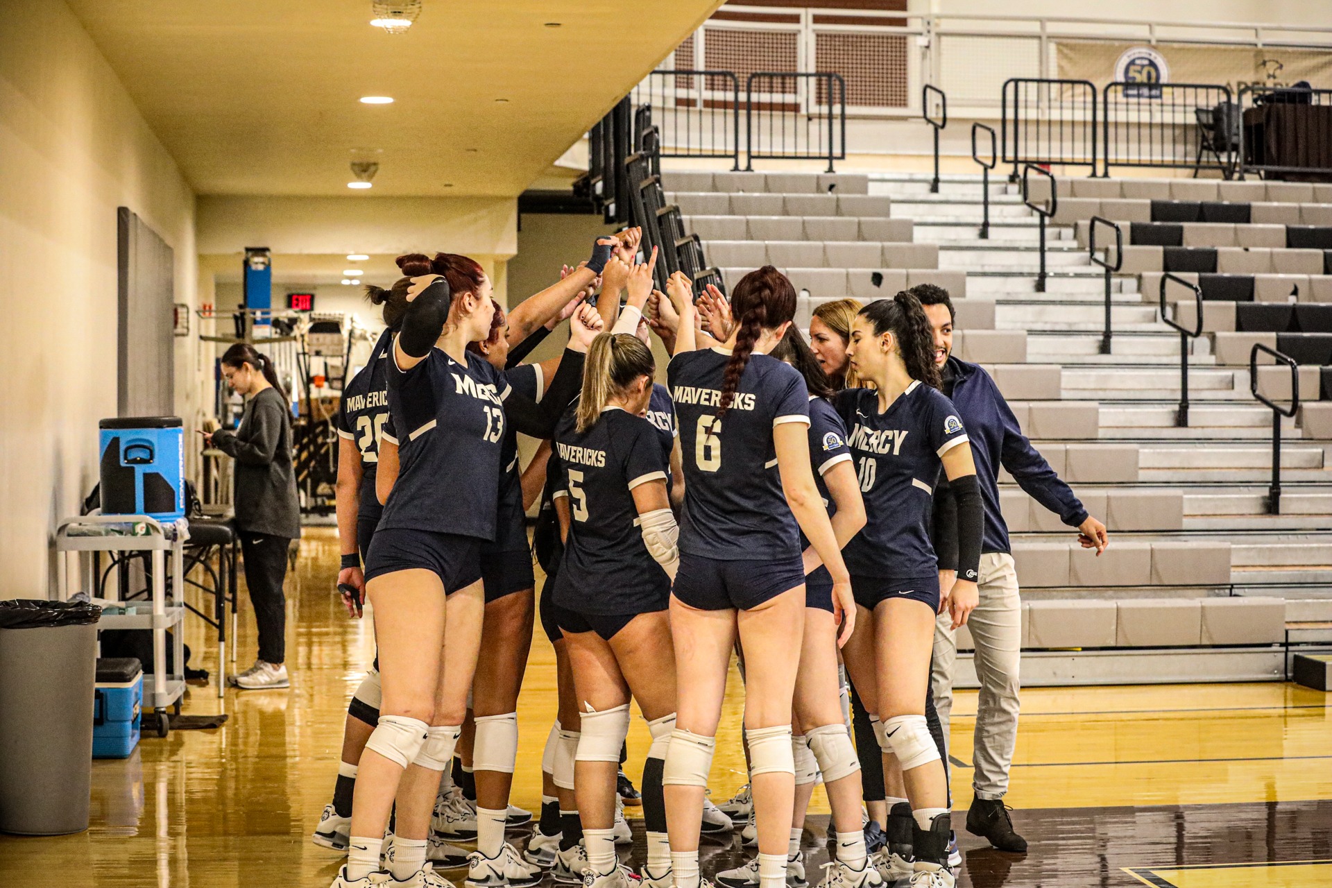 Schneid Records TeamHigh 11 Kills and Gonzalez Has DoubleDouble as No. 7 Volleyball Falls to