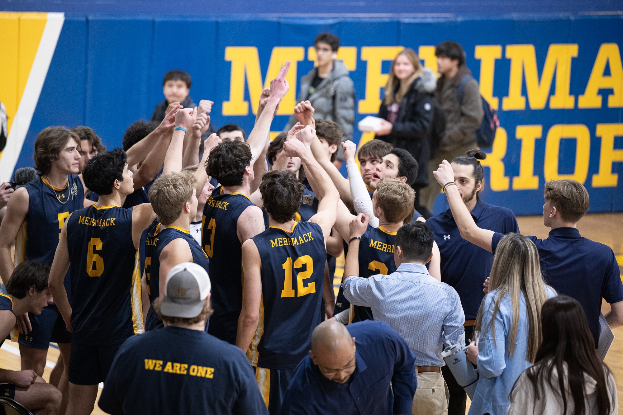 Men's Volleyball Drops Season Opener Against 2 LBSU Merrimack