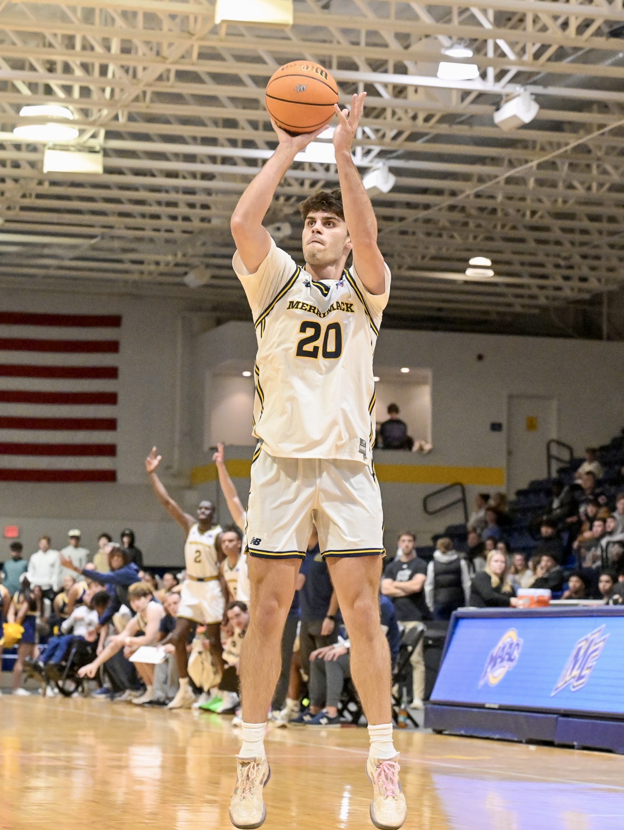 Men's Basketball vs Maine