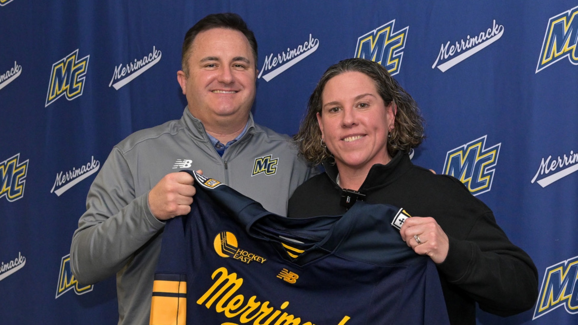 Women's Ice Hockey Courtney Kennedy