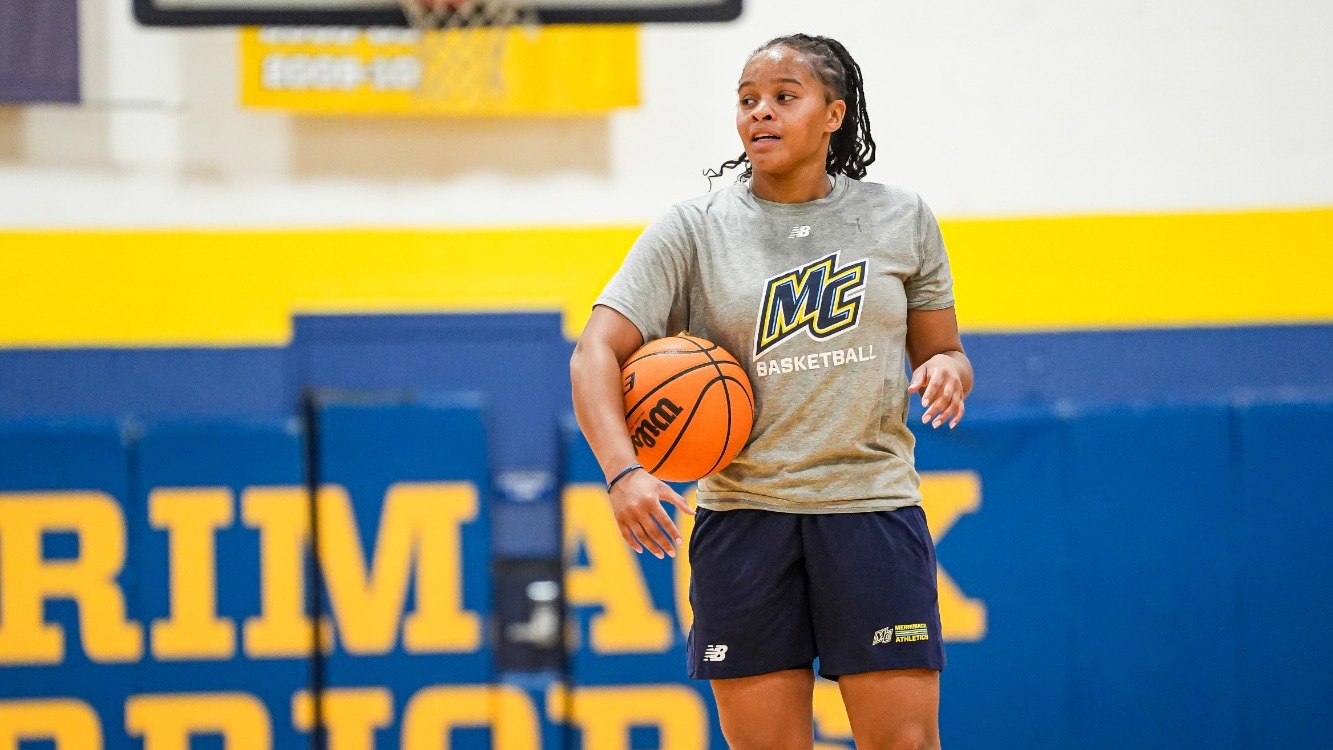 Women's Basketball - Joi Williams