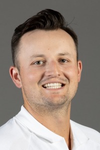 D0925 Golf headshot posed