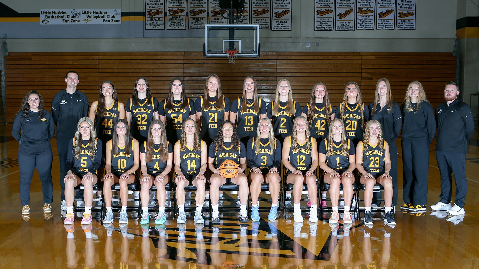 Women's Basketball Team Picture 2026-27
