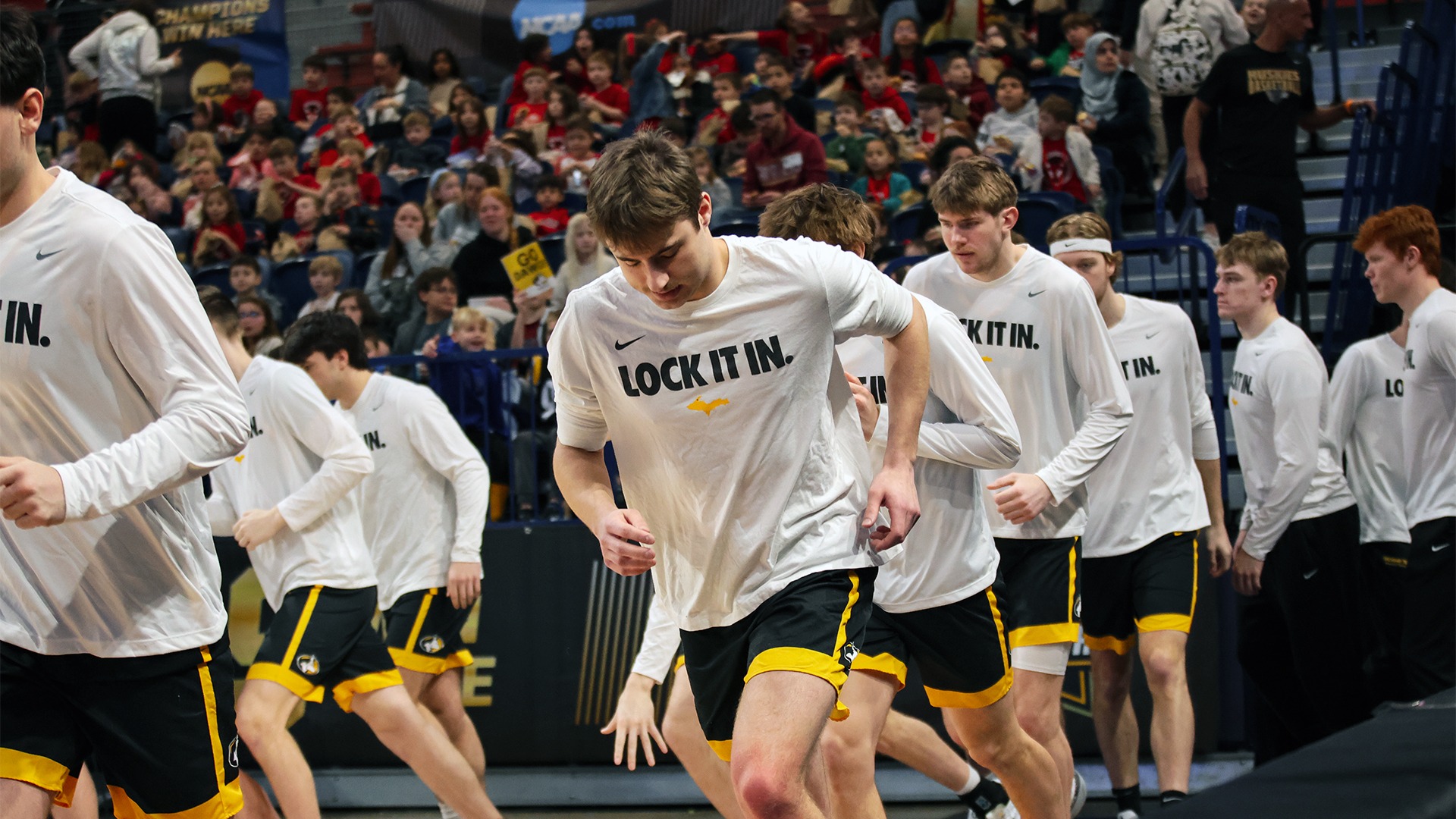 Tomashek CSC Acad All-America