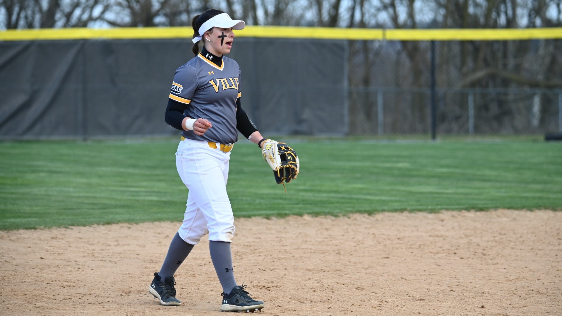 Softball splits at Lock Haven Millersville