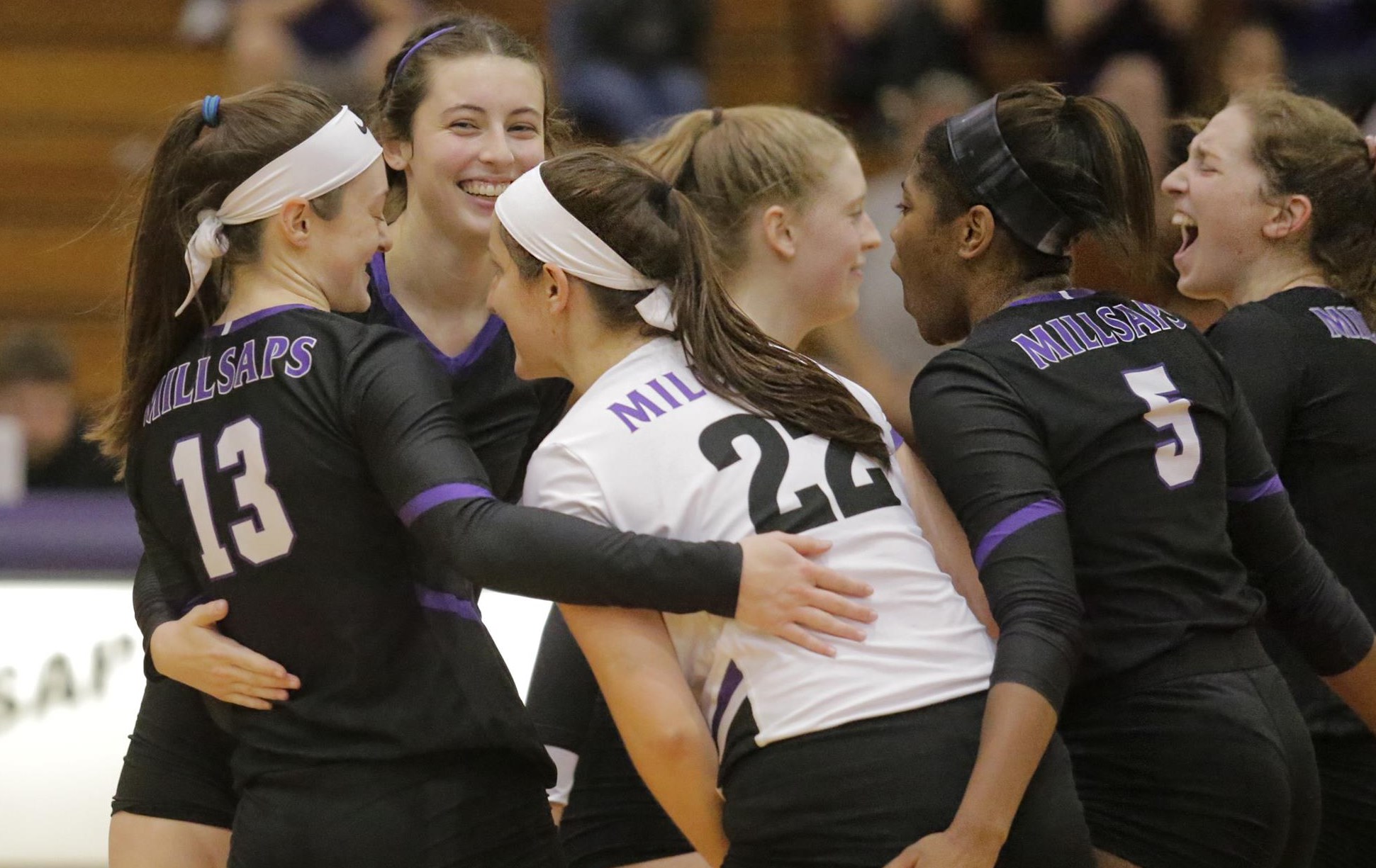Volleyball Beats Belhaven in Straight Sets Millsaps College Athletics
