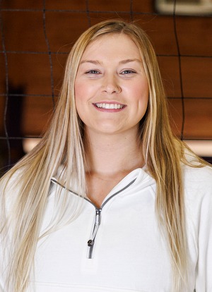 Coach Hannah Lingold 2024 Headshot
