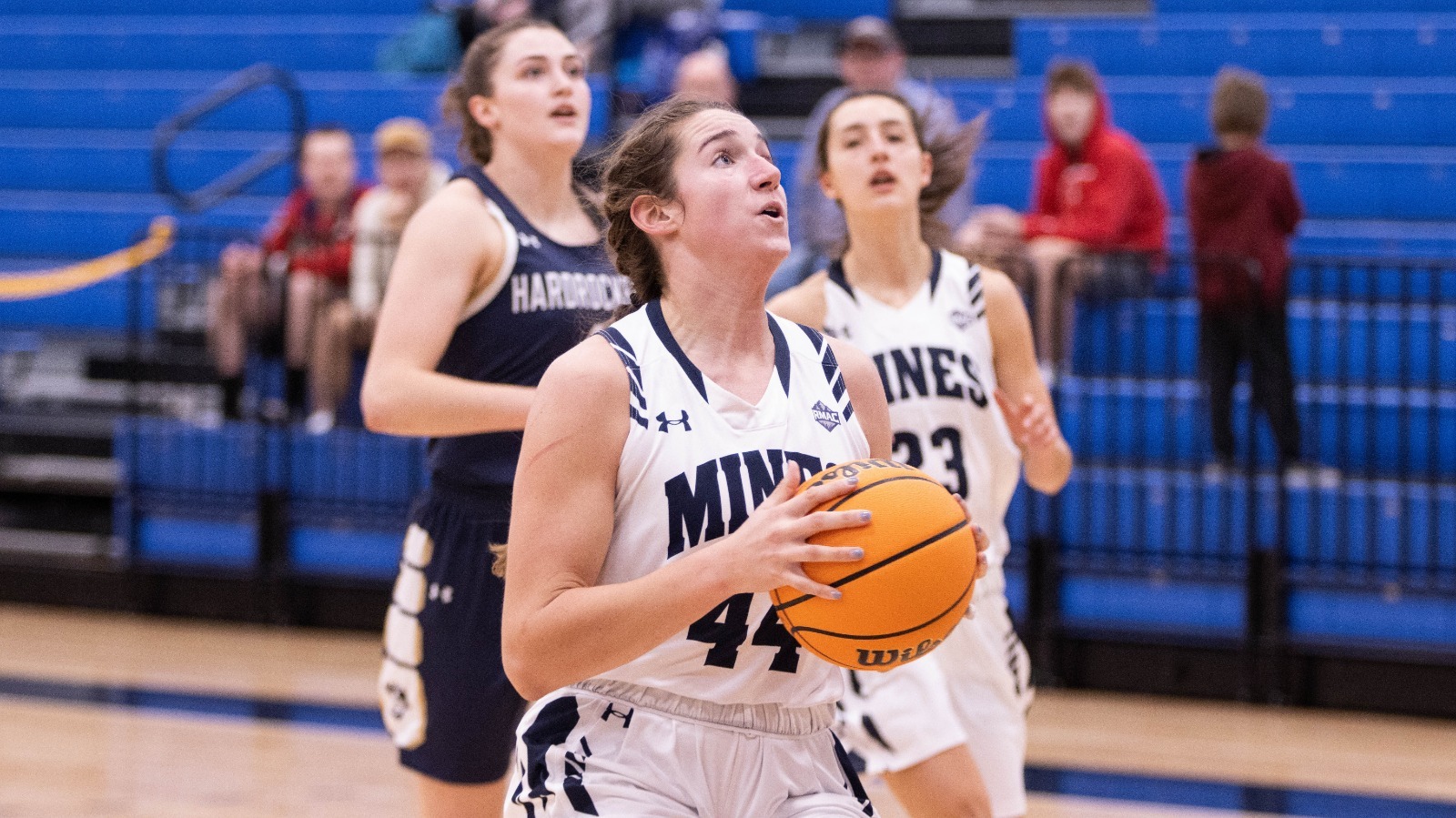 Van de Graaf Helps 12 Orediggers Dominate Hardrockers Colorado