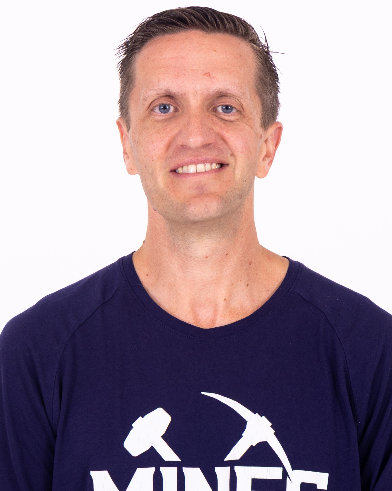 Taylor Harris head shot