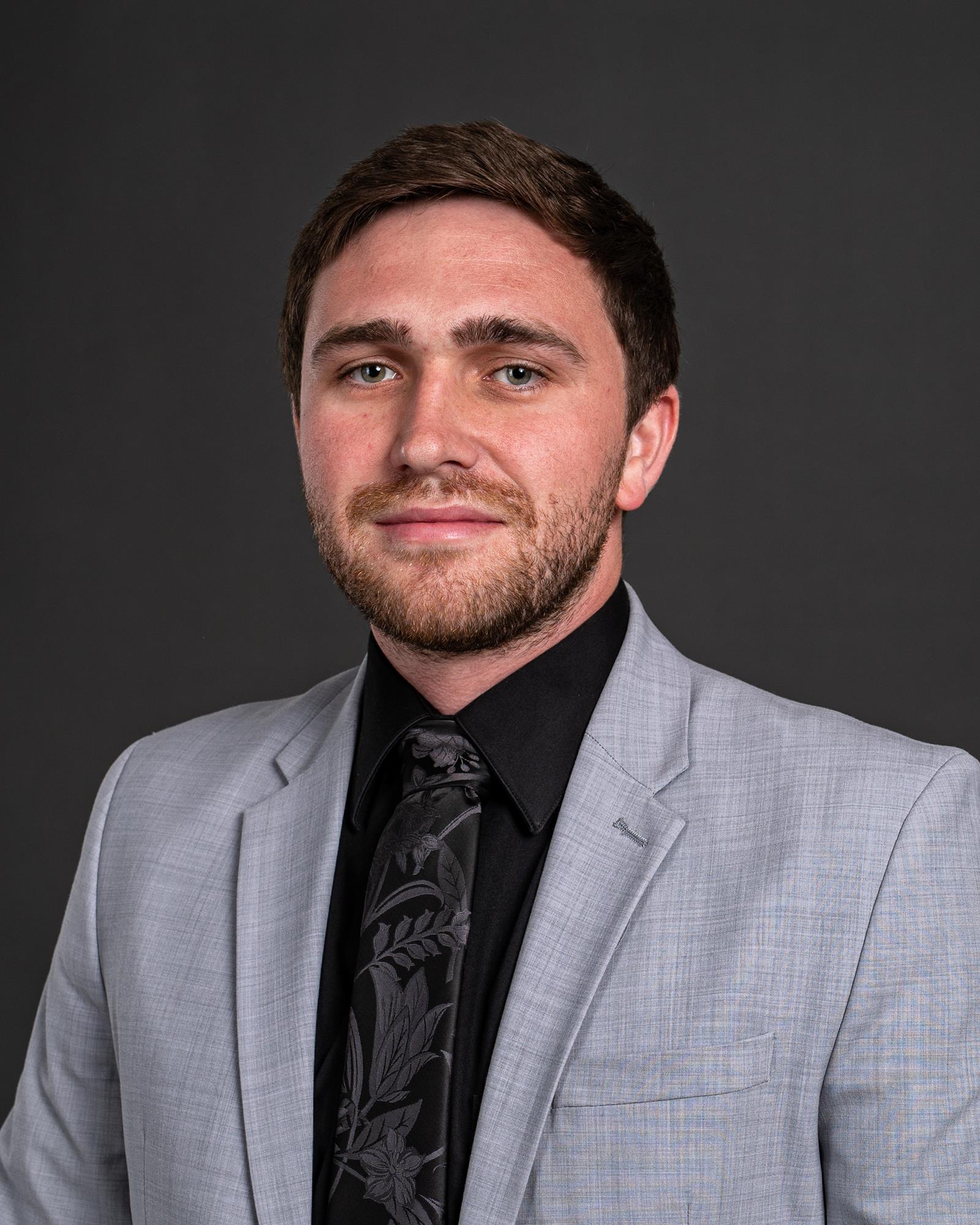 Cole Edwards headshot