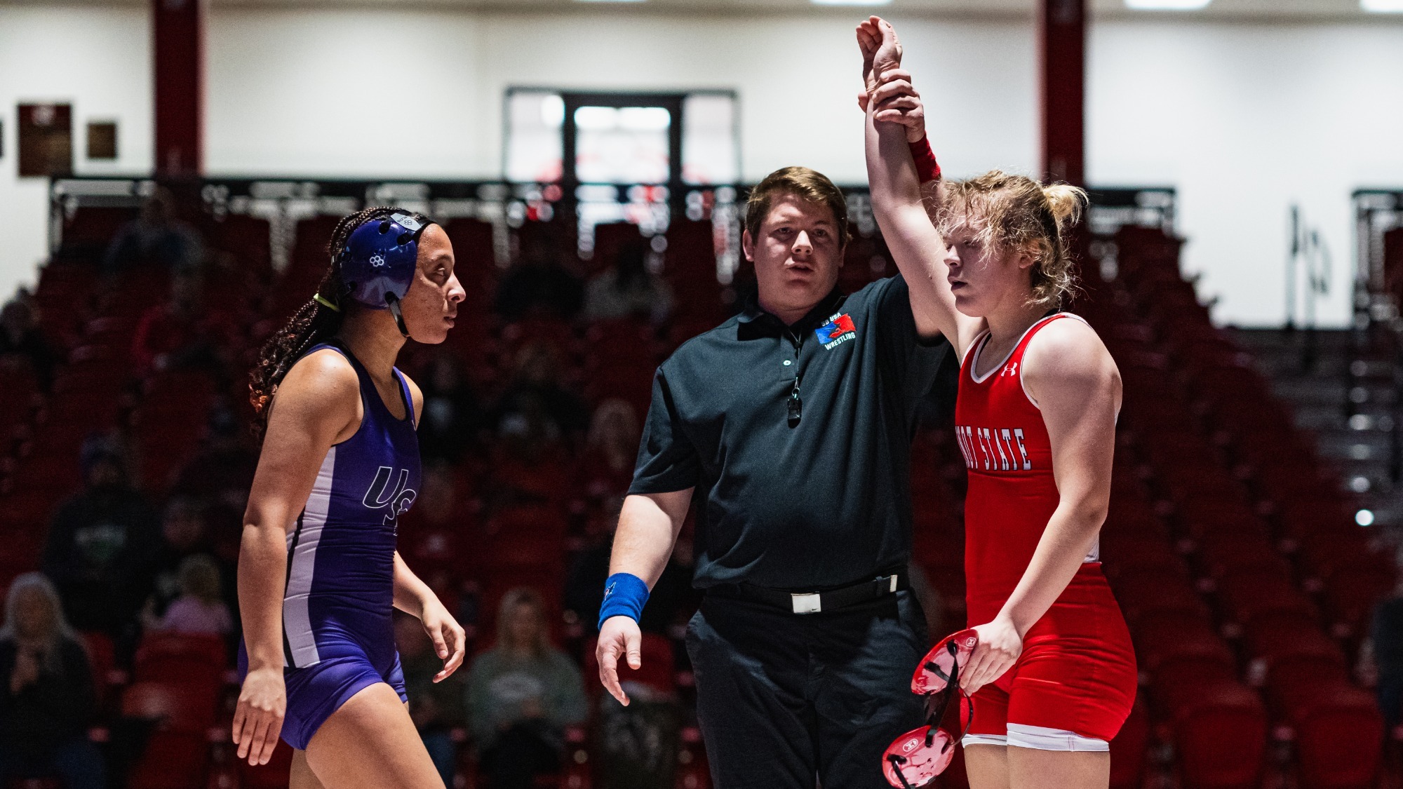 women wrestling vs Sioux Falls winner