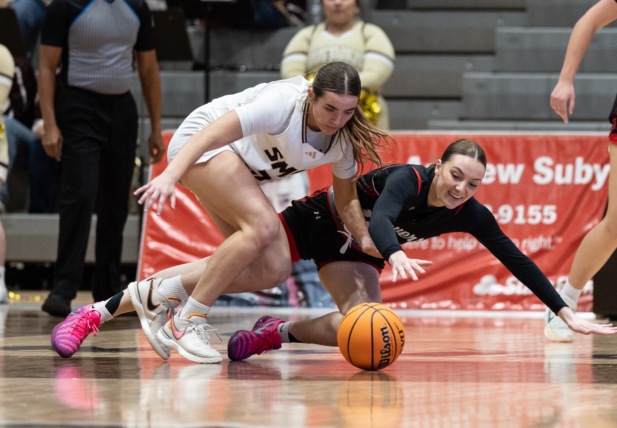 minot state women at SMSU