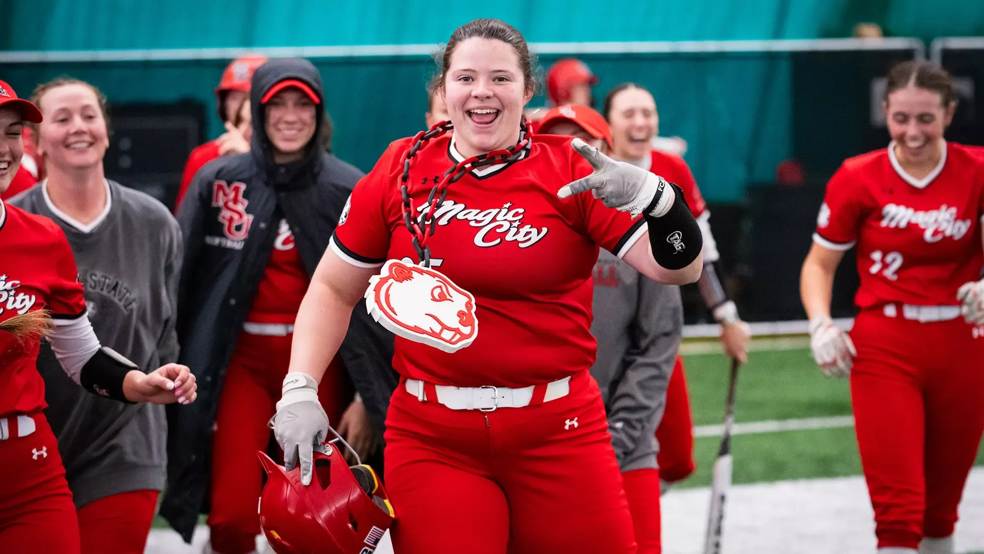 msiner celebrates last season