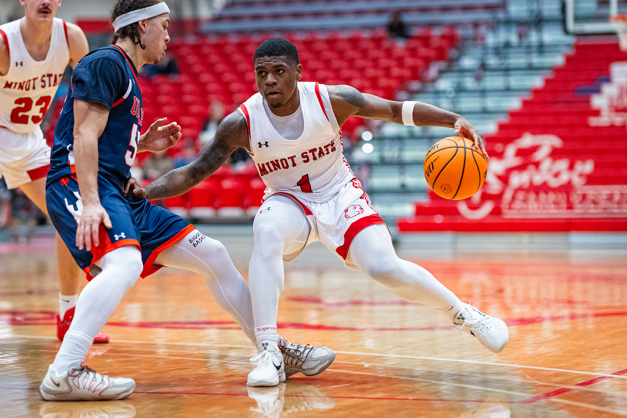 Minot State Men’s Basketball vs UMary - Captured at MSU Dome on Jan 03, 2026 in Minot, North Dakota Photo by Sean Arbaut