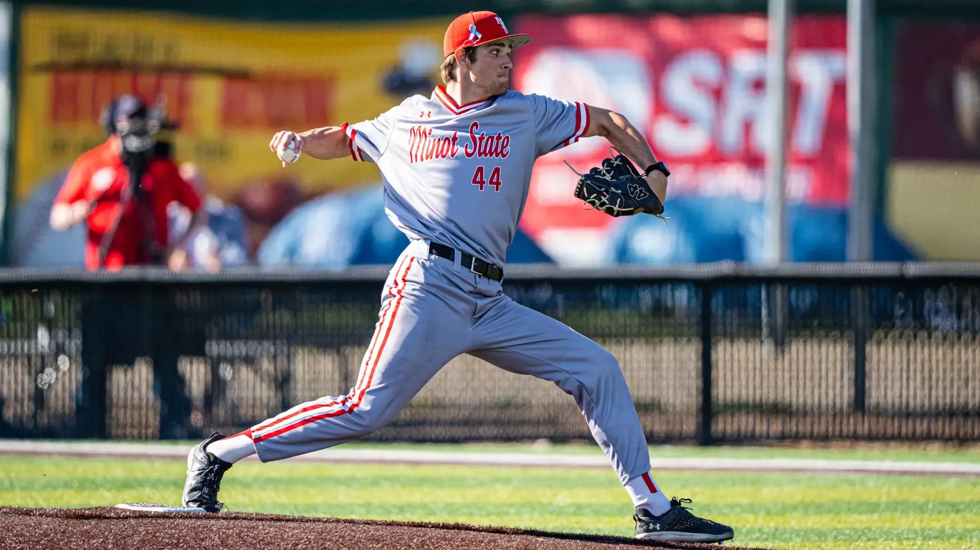 Wyatt Toth pitching